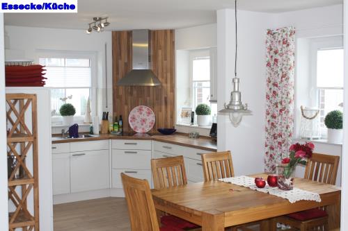 Borkum Ferienhaus Dat Rosenhuus - Essecke