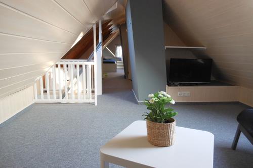 Borkum Ferienwohnung FeWo Borkum 16 - Blick aus rechtem Zimmer zur li. Seite