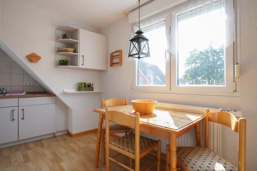 Borkum Ferienhaus Daheim - Küche oben