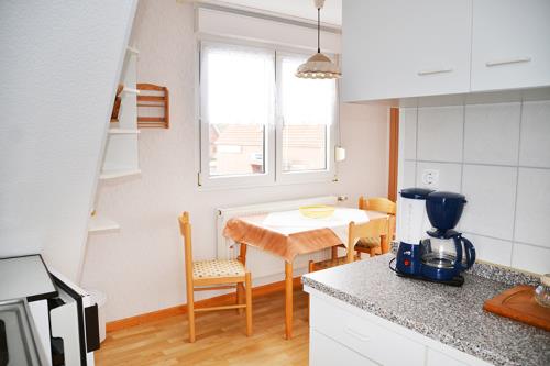 Borkum Ferienhaus Daheim - Küche 2 oben