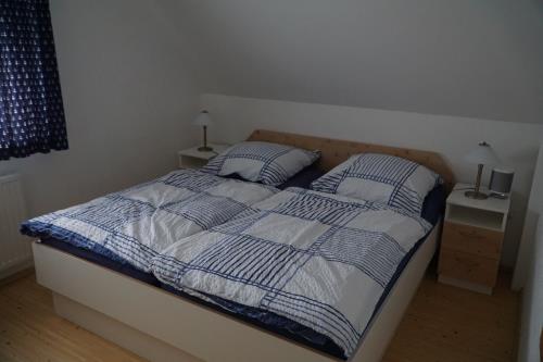 Borkum Ferienhaus Gisela - Schlafzimmer 1