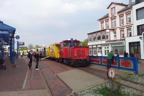 Borkum Ferienwohnung 1 im Haus Vogelkieker - Bahnhof Inselbahn