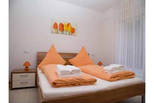 Borkum Ferienwohnung Böhm 1 Nr. 2 - Schlafzimmer