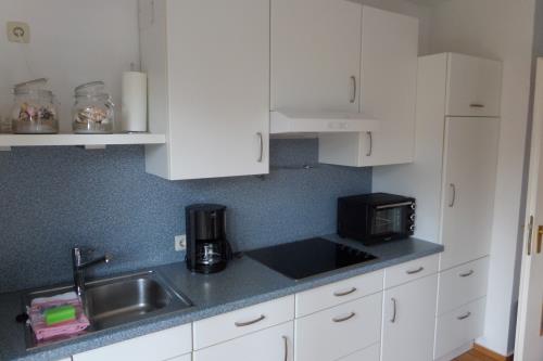 Borkum Ferienwohnung Gartmann - Küchenzeile