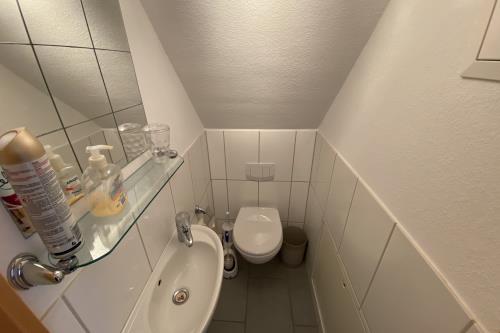 Borkum Ferienwohnung Haus Tjalk - EG - Wohnung 1 - Separates WC