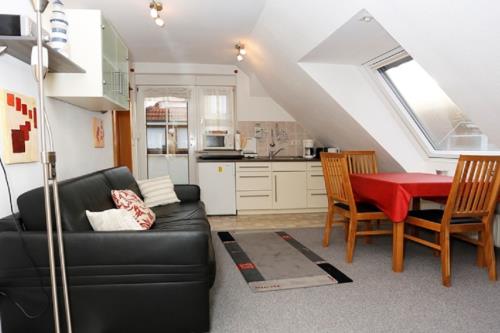 Borkum Ferienwohnung Meeuw 11 - Wohn-/Essbereich