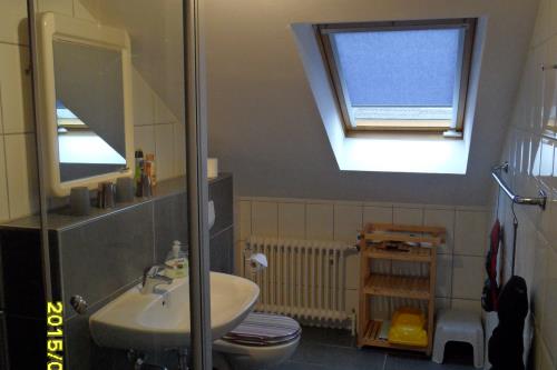 Borkum Ferienwohnung Monasteria am Südstrand - Das Duschbad