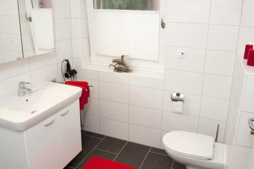 Borkum Ferienwohnung Strandkoje - helles tageslichtbadezimmer