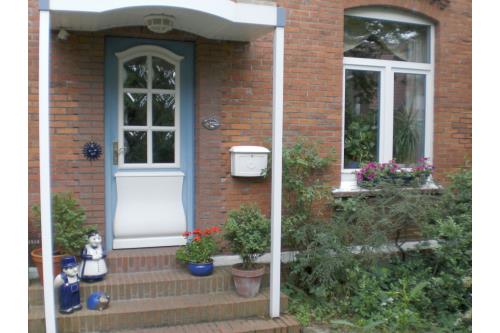 Borkum Ferienwohnungen Anja - Eingang Haupthaus