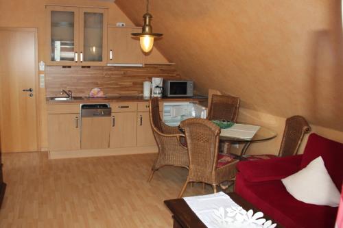 Borkum Ferienwohnungen Nordseegrill - Leuchtturm 50qm - Ausstattung 3