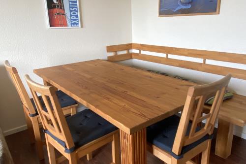 Borkum Ferienwohnungen Riegenhagen - EG - Esstisch