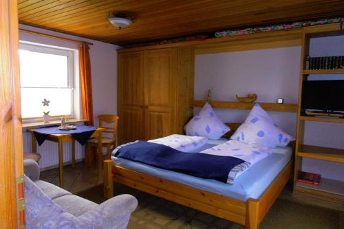 Borkum Ferienwohnungen Weiß - Herzmuschel - Wohn-Schlafraum