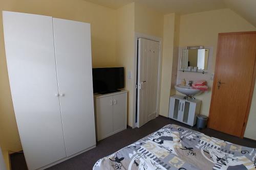 Borkum Ferienwohnung Haus Dina Sillus - Wohnung 1 Seehund - Wohn-Schlafzimmer