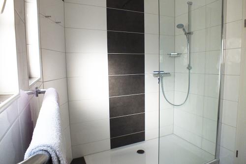 Borkum Ferienwohnung Haus Ennen - Appartement 4 - Bad