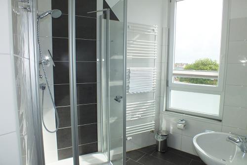 Borkum Haus Ennen - Ferienwohnung 10 - Bad