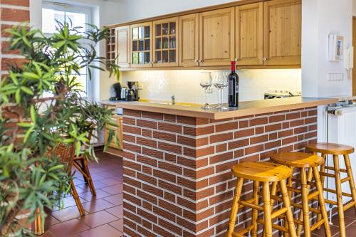 Borkum Ferienwohnung Jantje / Haus Leuchtturmkieker - Küchen- und Essbereich