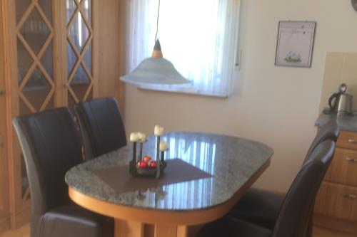 Borkum Haus Norderoog Ferienwohnungen Hindenburgstraße 56 - Nr.11 - Terr. + PKW-Stellplatz - Whg.11 - Wohnbereich