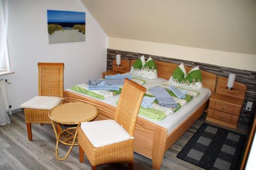 Borkum Haus Strandsonne - Ferienwohnung 3 - Schlafzimmer 1