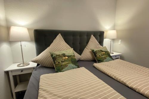 Borkum Ferienwohnung Haus Windröschen - App. 2 - Appartement 2 • Schlaf 2 180 x 200 Bett