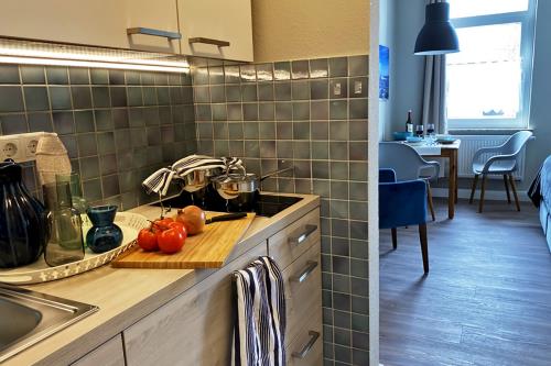 Borkum Ferienwohnung Haus Windröschen - App. 9 - Appartement 9 · Küche
