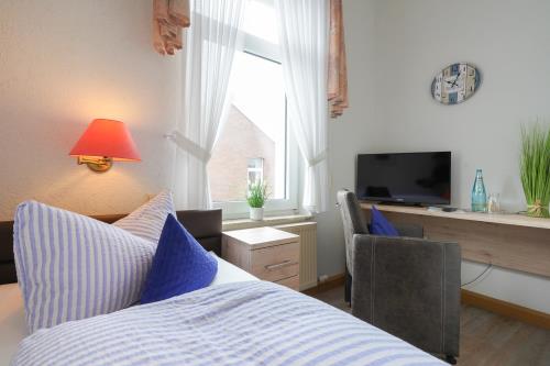 Borkum Hotel Windrose - EZ klein 7 - 2019 Berg Hotel Windrose 1038