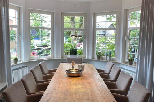 Borkum Ferienhaus Villa Elysée - Esszimmer