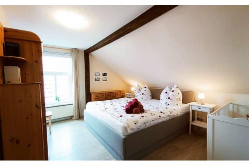 Borkum Ferienwohnung Villa Harmonie - Wohnung Jasmin - vergrößerte Ansicht SZ 2