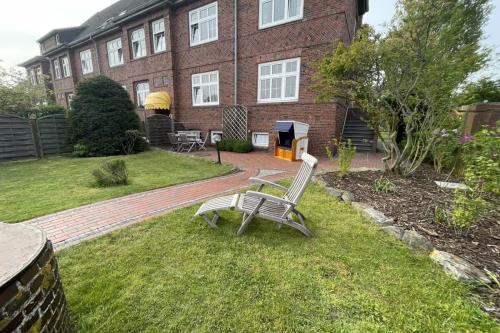 Borkum Ferienhaus Altes Offiziershaus - Aussenansicht Garten