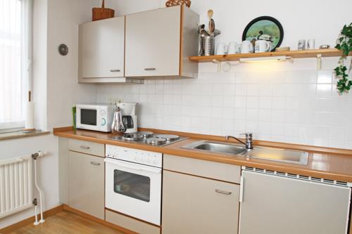 Borkum Ferienwohnung Friederike - Küchenzeile