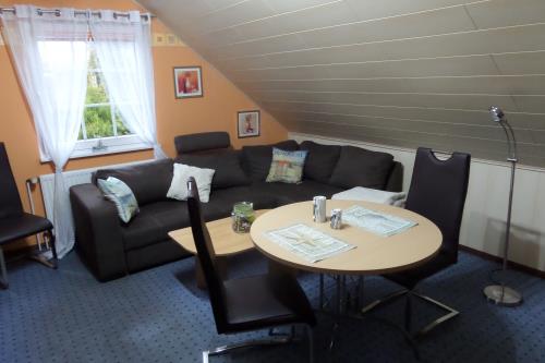 Borkum Ferienwohnung im Haus Jan Granat - Wohnbereich/Essen