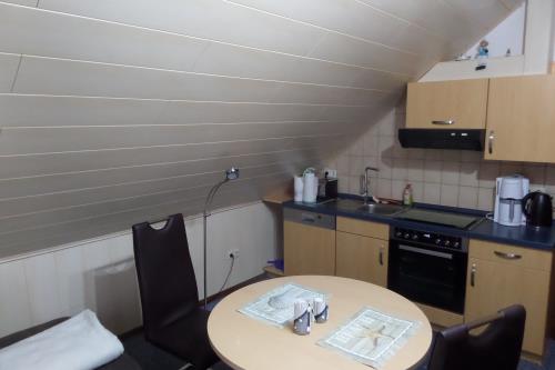 Borkum Ferienwohnung im Haus Jan Granat - Küche/Essen