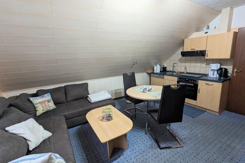 Borkum Ferienwohnung im Haus Jan Granat - Jan Granat - ID 11021 - Wohnen/Essbereich