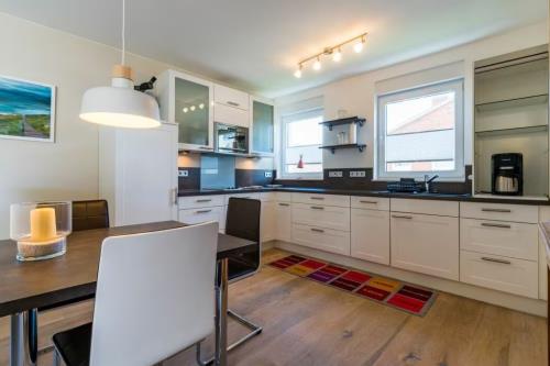 Borkum Ferienwohnung Meeresloge mit Meerblick - Küche