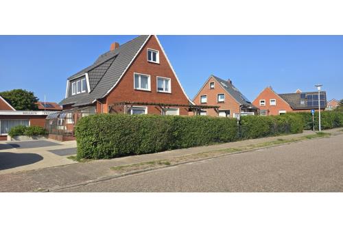 Borkum Ferienwohnung RosenRot am Meer 2