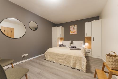 Borkum Ferienwohnungen Haus Deich 71 - Wohnung 7 - Schlafzimmer1