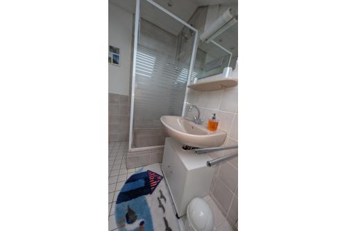 Borkum Haus Ites - Ferienwohnungen Anker und Möwe - PXL 20250409 063212025