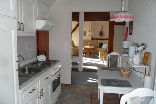 Borkum Ferienwohnungen Unterm Reetdach - Wohnung 2 - Ausstattung 3