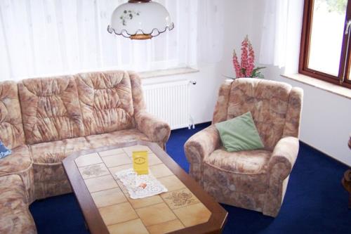 Borkum Ferienwohnungen Unterm Reetdach - Wohnung 3 - 2008   3   Web  1 