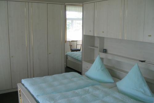 Borkum Ferienwohnungen Unterm Reetdach - Wohnung 5 - 5 SZ  2 1