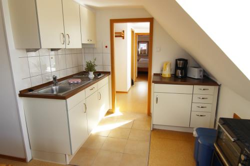 Borkum Ferienwohnungen Haus Rena - Wohnung 4 Storchennest - Ausstattung 1