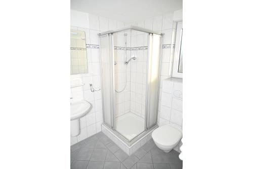 Borkum Hotel Haus Passat - Zweibettzimmer 08 OG - Ausstattung 2