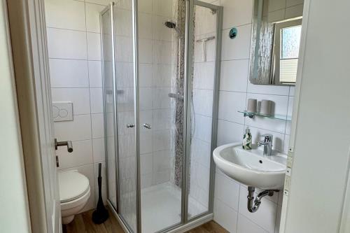 Langeoog Ferienwohnung Appartmenthaus Börgmann - Fewo3 - Badezimmer1