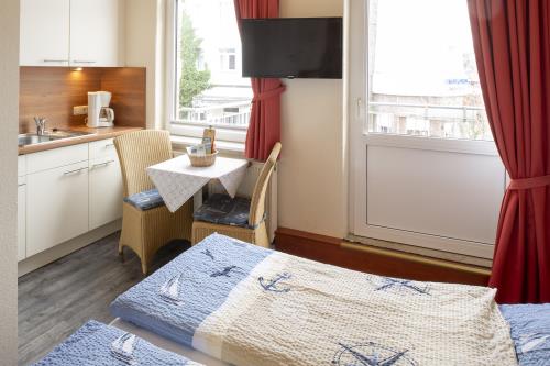 Langeoog Ferienwohnung Appartementhaus Alte Post - 15 - App 15 Wohn Küche