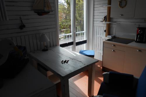 Langeoog Ferienwohnung Appartementhaus Buddelei  - 2/102 - App 2 Essbereich/ Küchenzeile