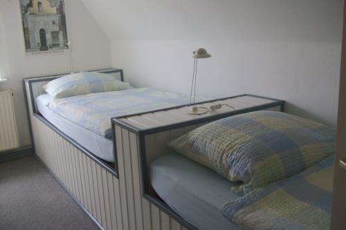 Langeoog Ferienwohnung Bärbel und Dirk Otten - 1 - Schlafzimmer 1
