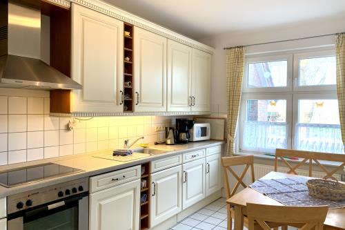 Langeoog Ferienhaus Der Sanddornhof - 1 - Küche