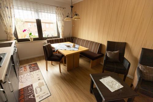 Langeoog Ferienwohnung Ferienhaus Sülvern Wind - R 02 - Wohnküche 