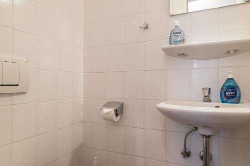 Langeoog Ferienhaus Ferienwohnanlage Ahlering - Am Wall - Am Wall Haus 4 - Gäste-WC