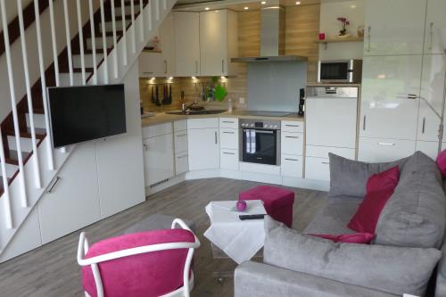 Langeoog Ferienwohnung Lachmöwe inkl. Saisonstrandkorb - Küche/Wohnraum