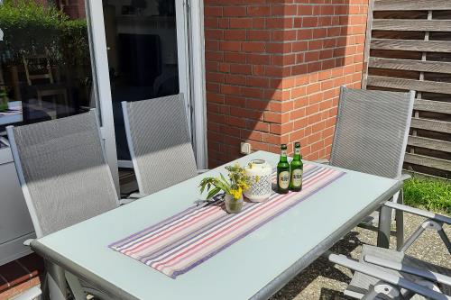 Langeoog Ferienwohnung &quot;Silbermöwe&quot; - Terrasse jpg